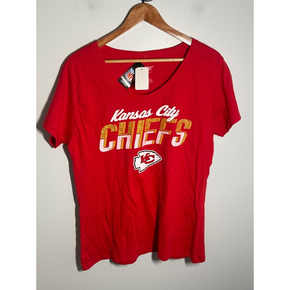 Kansas City Chiefs T-Shirt Womens L Red G-III 4Her Carl Banks NFL V-Neck NWT